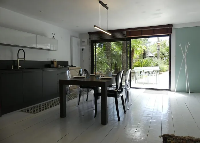 Les Palmes De Jade سانت-بريفين-لي-بان